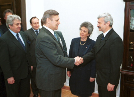 Premier Rosji Michaił Kasjanow, marszałek Alicja Grześkowiak, senator Krzysztof Majka