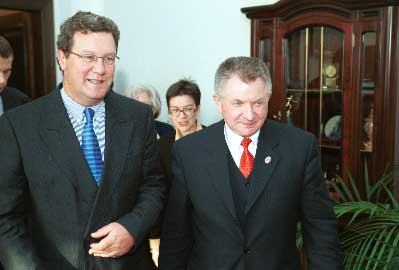 Minister A. Downer i marszałek L. Pastusiak